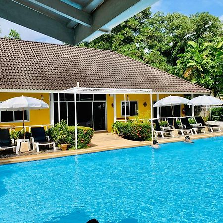 Loma Resort Khao Lak Exterior photo