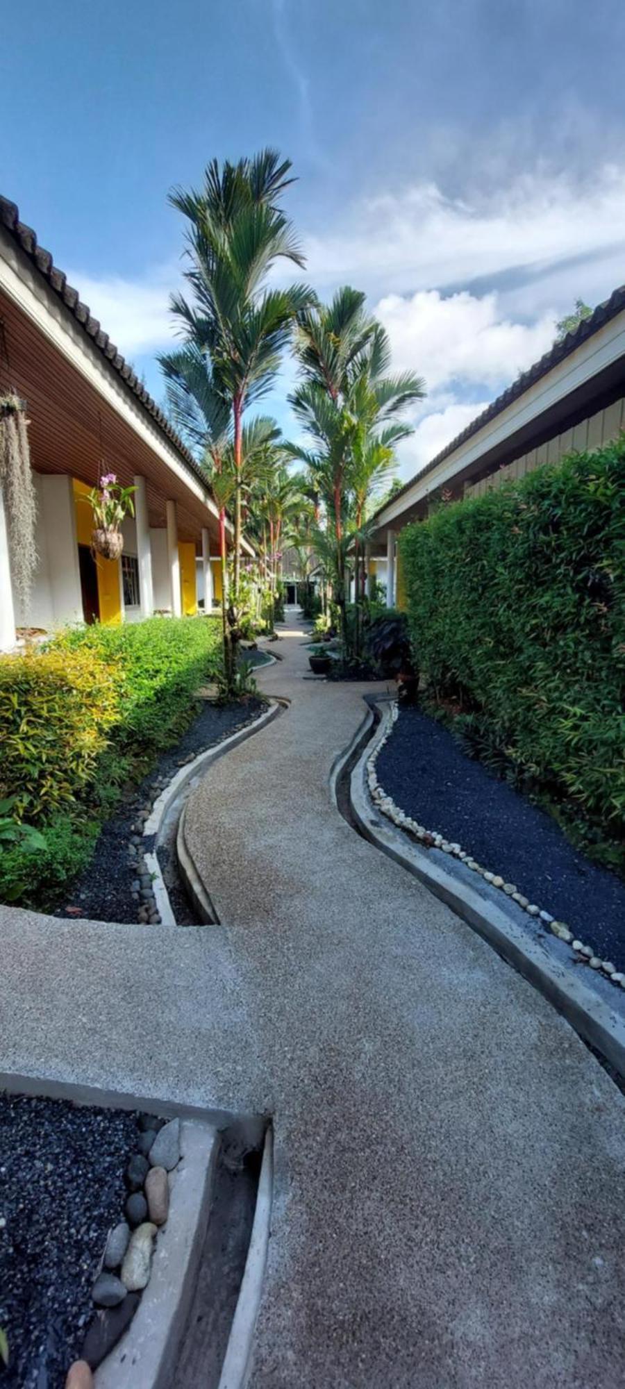 Loma Resort Khao Lak Exterior photo