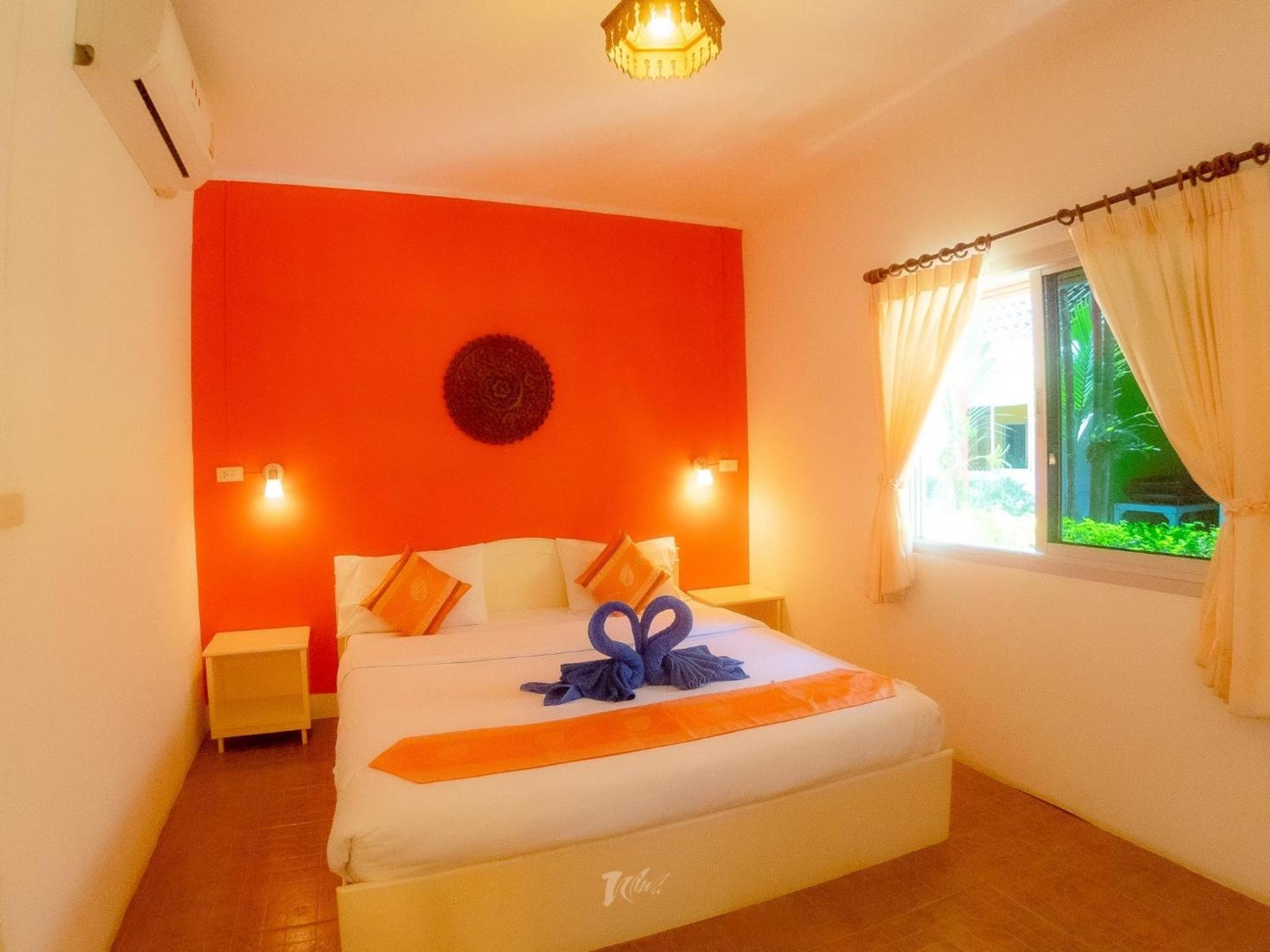 Loma Resort Khao Lak Exterior photo