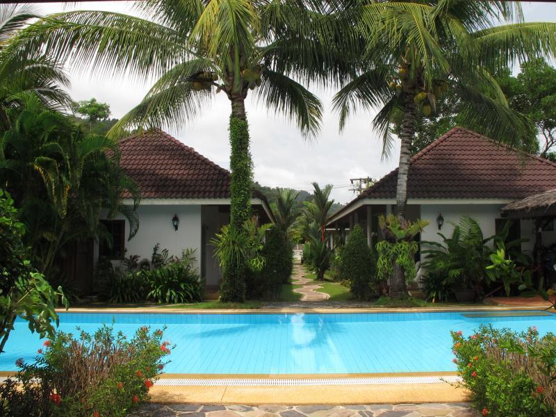 Loma Resort Khao Lak Exterior photo