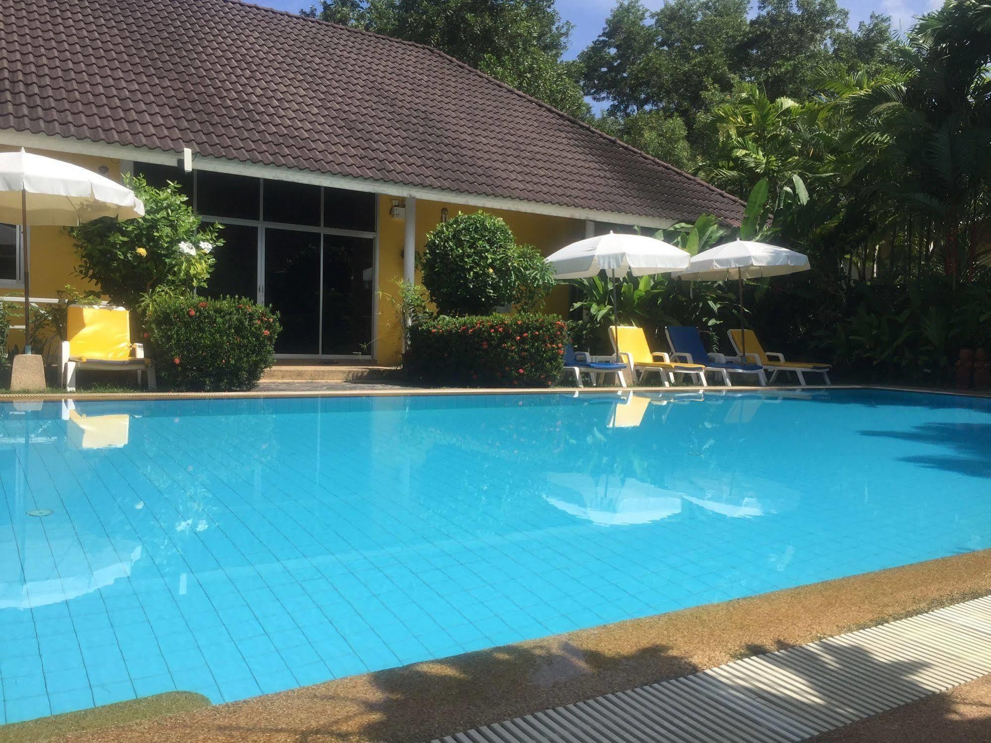 Loma Resort Khao Lak Exterior photo